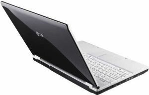 Laptop LG E500-U APCAY E500-U.APCAY T7250 2048 200 VC 15.4" NVD8600M 4