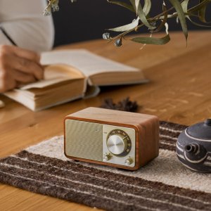 Radio Sangean Radio FM / Bluetooth / AUX Wooden Cabinet / Vintage Walnut / WR-7 PLUS 7