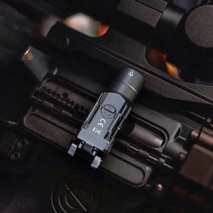 Latarka Fenix Latarka na broń GL19R V2.0 dla krótkiej broni 11