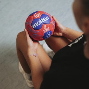 Molten H2A5000-W5Z Piłka do ręcznej 5000 IHF PRO Women World Championship 2025 6