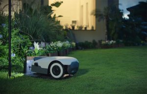 Robot koszący Anthbot Genie1000, (2000 m2) rtk + kamera 15