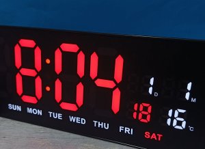 JVD Zegar sieciowy LED DH3604.1 cyfry 10 cm, termometr, budzik, wersja angielska 4