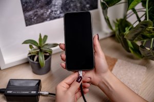 NEWELL NL4984 Kabel USB-C 100 W 2 m silikonowy czarny 3