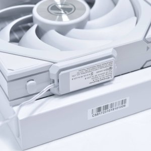 Chłodzenie wodne Lian Li Galahad II LCD 280 TL Wireless (GA2ALCD28TLW) 10