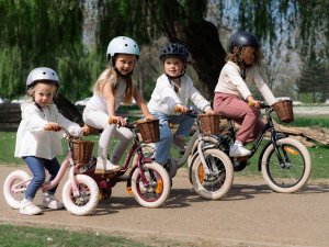 Rower dziecięcy Huffy Vintage 16" z koszykiem i kółkami bocznymi czarny 10