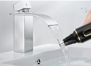 Trymer do nosa uszu depilator włosów golarka brwi 3w1 led 8