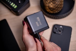 Ładowarka sieciowa Newell GaN 100 W TFT - EU 200