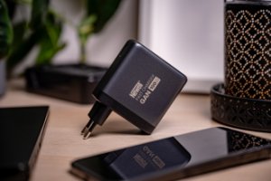 Ładowarka sieciowa Newell GaN 100 W TFT - EU 75