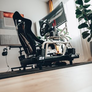 Oplite Cockpit Chassis R8 Fury white retail (wysyłka) 6