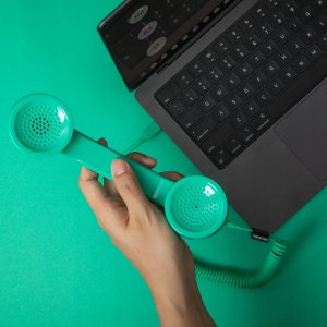 Native Union Pop Phone - słuchawka telefoniczna USB-C z funkcją odbierania i kończenia połączeń (pine) 2