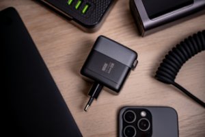 Ładowarka sieciowa Newell GaN 70 W TFT - EU 242