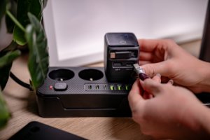 Ładowarka sieciowa Newell GaN 70 W TFT - EU 33
