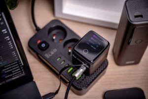 Ładowarka sieciowa Newell GaN 70 W TFT - EU 90