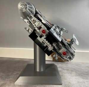 Podstawka dedykowana do LEGO Star Wars 75257 / Sokół Millennium 6