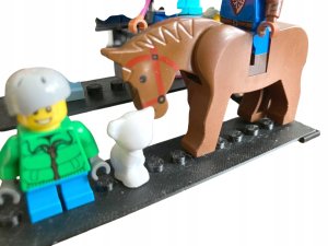 Podstawka na Minifigurki LEGO - Elegancki Stojak Display do Klocków 8