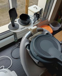 Organizer uchwyt na akcesoria i pokrywę Thermomix TM6 11