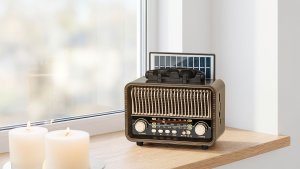 Radio przenośne analogowe solarne Kruger&amp;Matz model KM0832 24