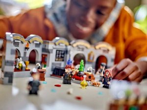LEGO 76431 - Harry Potter - Zamek Hogwart: Zajęcia z eliksirów 9