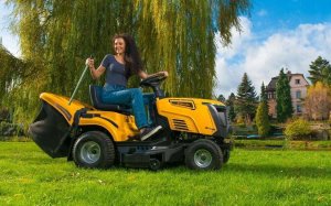 Traktor ogrodowy Riwall Traktorek OGRODOWY kosiarka spalinowy RLT102HRD TRAWY HYDROS TRAKTOR 3