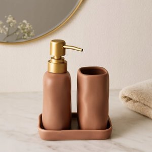 Bathroom Solutions Zestaw łazienkowy EON, ceramiczny dozownik ze złotą pompką, kubek i taca 3