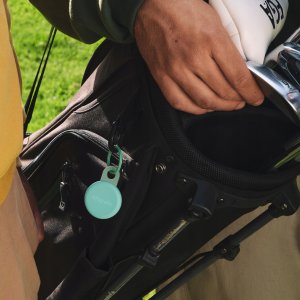 Breloczek Chipolo LOOP – Rechargeable Bluetooth Tracker with Silicone Loop for iOS & Android, Mint 2