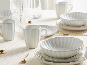 Beliani Zestaw 8 małych talerzy Kamionka Broken white 4