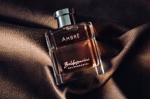 SET BALDESSARINI Ambre EDT spray 50ml + SHOWER GEL 200ml 3