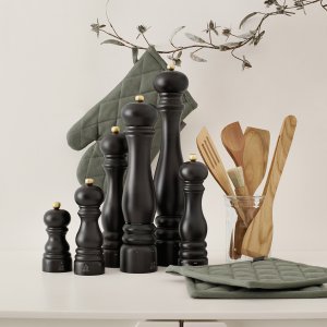 Młynek do przypraw Peugeot PARIS Młynek do soli 22 cm, czarny lakier, u-select 2