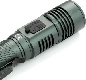 Latarka EverActive Ładowalna latarka ręczna LED FL-700R Spotter 3