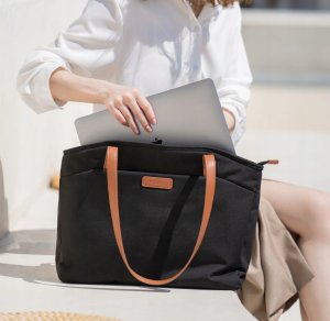 Torba Tomtoc Versatile - T23 Laptop Tote Bag L, Black 5
