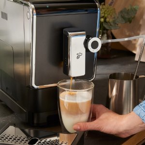 Ekspres ciśnieniowy Tchibo Esperto Pro ekspres do kawy z funkcją One Touch 6