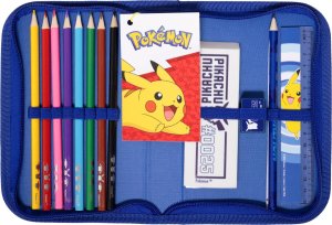 POKÉMON Filled single decker pencil case, 300D rich nylon, 20 x 12.8 x 3 cm. Contents: 8 triangular sharpened colour pencils, 1 triangular sharpened pencil, pencil sharpener, 15 cm ruler, 1 big eraser 13 x 4.5 x 1 cm. Packed closed/zipped in polybag. 2