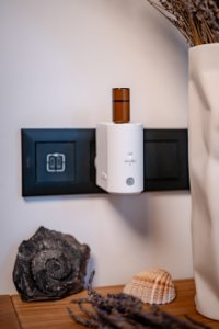 Dyfuzor zapachowy Stadler Form Dyfuzor olejków, aromatyzator zapachowy z czujnikiem ruchu Humanas Home Spirit - biały 145