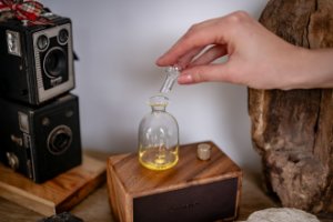 Dyfuzor zapachowy Cecotec Dyfuzor olejków, aromatyzer zapachowy Humanas Natural Wood - drewno włoskiego orzecha 171