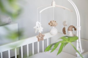 Babys Only muzykalny karuzel 0+ Heaven clay/ Warm linen BO-814.023.060.50 (8720791359300) 4