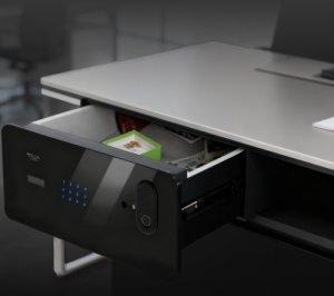 Sejf szufladowy z panelem dotykowym i czytnikiem linii papilarnych 93