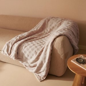 Duux Podgrzewany koc 200 x 200 cm | DXOB12 | Liczba poziomów grzania 9 | Liczba osób 1 | Można prać | Pilot zdalnego sterowania | Premium sztuczne futro | 200 W | Szary bąbel 2