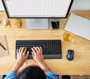 Klawiatura + mysz Trust TREZO WIRELESS DESKSET ECO* CH 7