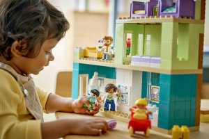 LEGO Duplo Nowoczesny dom rodzinny (10470) 3