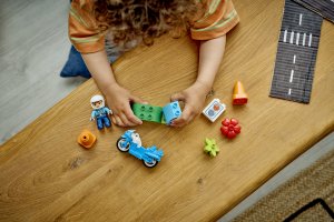 LEGO Duplo Niebieski motocykl policyjny (10471) 7