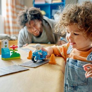 LEGO Duplo Niebieski motocykl policyjny (10471) 3