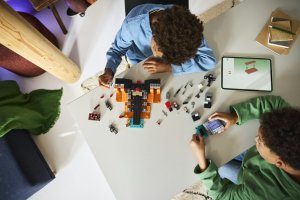 LEGO Minecraft Walka z witherem (21590) 4