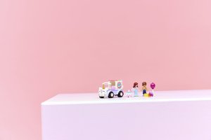 LEGO Friends Jednorożcowa dostawa tortu (42675) 2