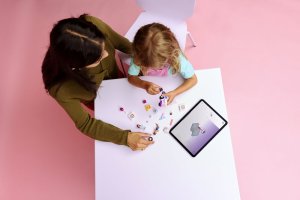 LEGO Friends Jednorożcowa dostawa tortu (42675) 4