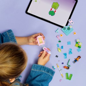 LEGO Friends Przygoda na aksolotlowej łodzi (42681) 4