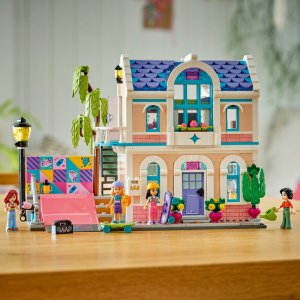 LEGO Friends Dom rodzinny Liann (42687) 2