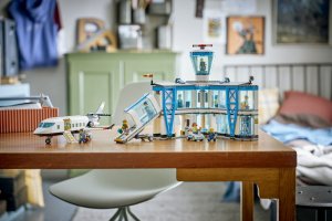 LEGO City Lotnisko z samolotem (60502) 2
