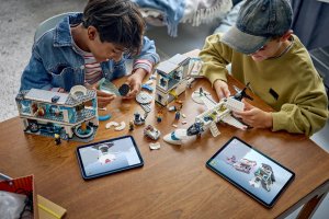 LEGO City Lotnisko z samolotem (60502) 4