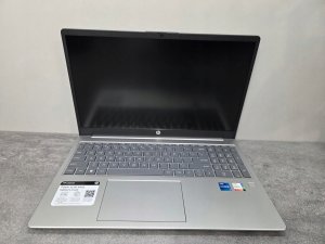 Laptop HP Laptop 15 Core i5-1335U 16GB 256SSD Full HD 15,6'' Windows 11 12