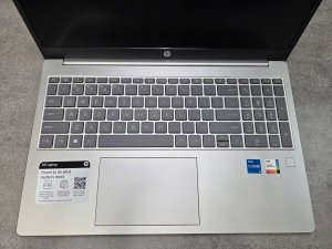 Laptop HP Laptop 15 Core i5-1335U 16GB 256SSD Full HD 15,6'' Windows 11 8